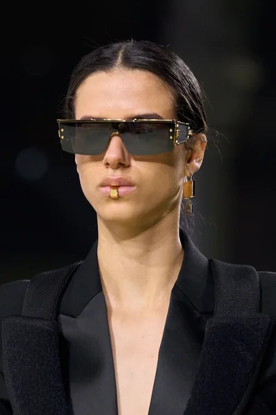 Look 249